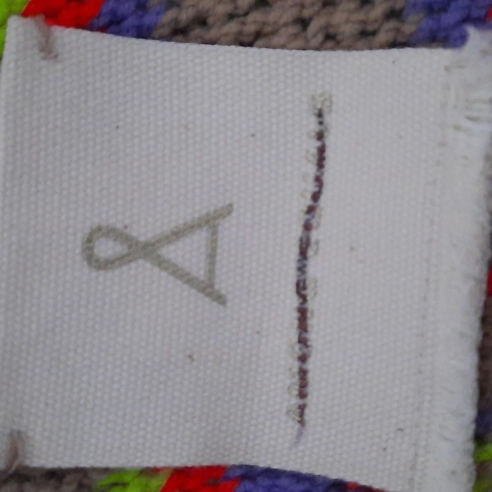 Among Equals Highlands Bilum Shoulder Bag - Picture 8 of 8